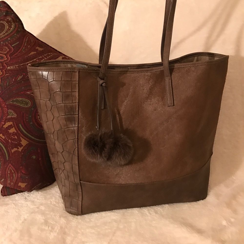 Sondra Roberts Tote